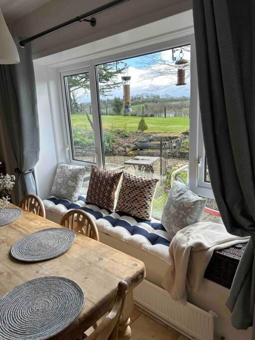 Wooden Cottage With Lake View Enniskillen Esterno foto