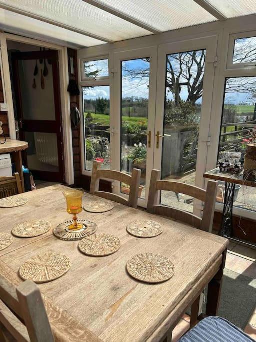 Wooden Cottage With Lake View Enniskillen Esterno foto