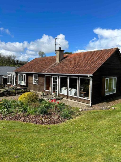 Wooden Cottage With Lake View Enniskillen Esterno foto