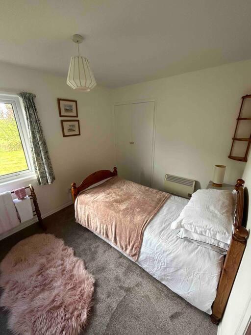 Wooden Cottage With Lake View Enniskillen Esterno foto