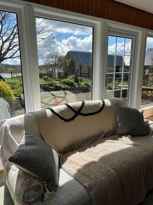 Wooden Cottage With Lake View Enniskillen Esterno foto
